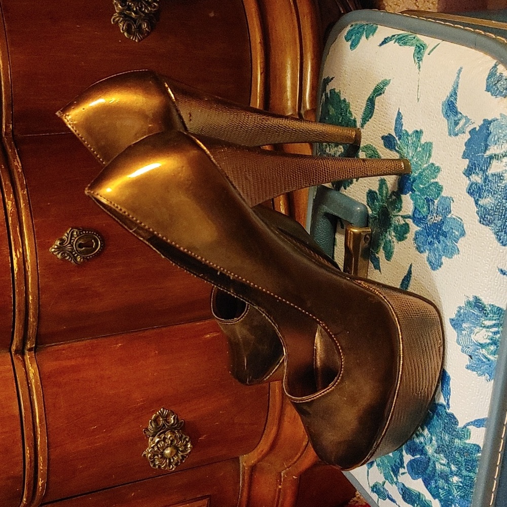 Bronze Platform Heels - Picture 2 of 5